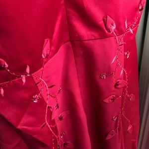 Deep red strapless prom dress